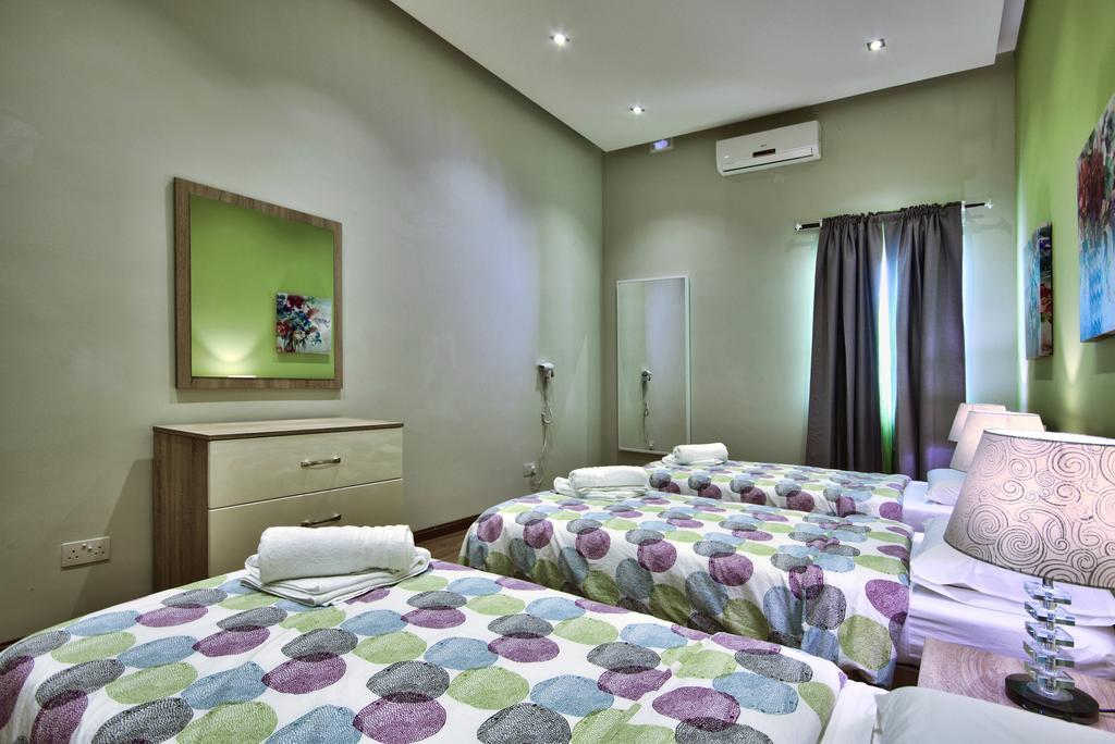 Villa Gaia - Sunset Views, Indoor Heated Pool, Sauna And Games Room Mellieħa Εξωτερικό φωτογραφία