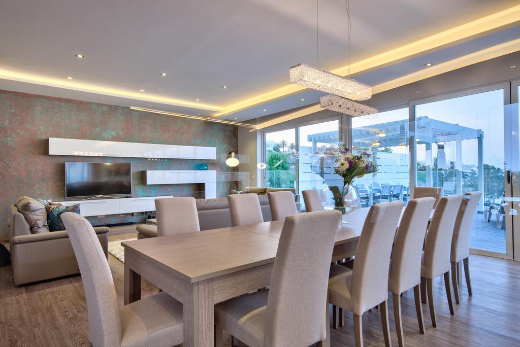 Villa Gaia - Sunset Views, Indoor Heated Pool, Sauna And Games Room Mellieħa Εξωτερικό φωτογραφία